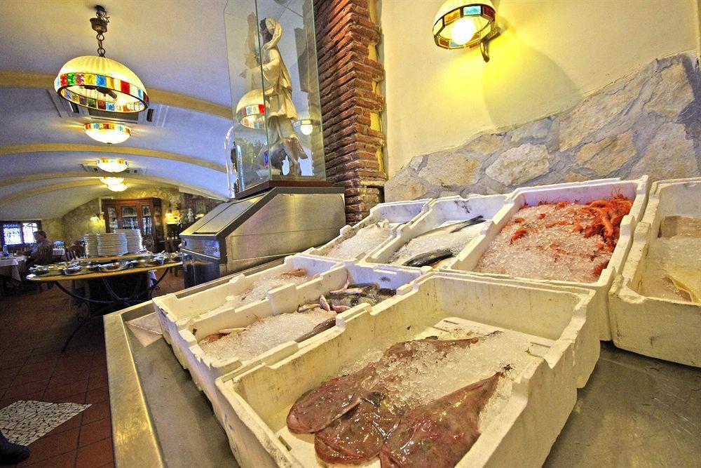 Hotel Clinton Casoria Kültér fotó