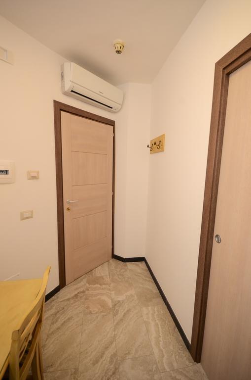 Hotel Clinton Casoria Kültér fotó