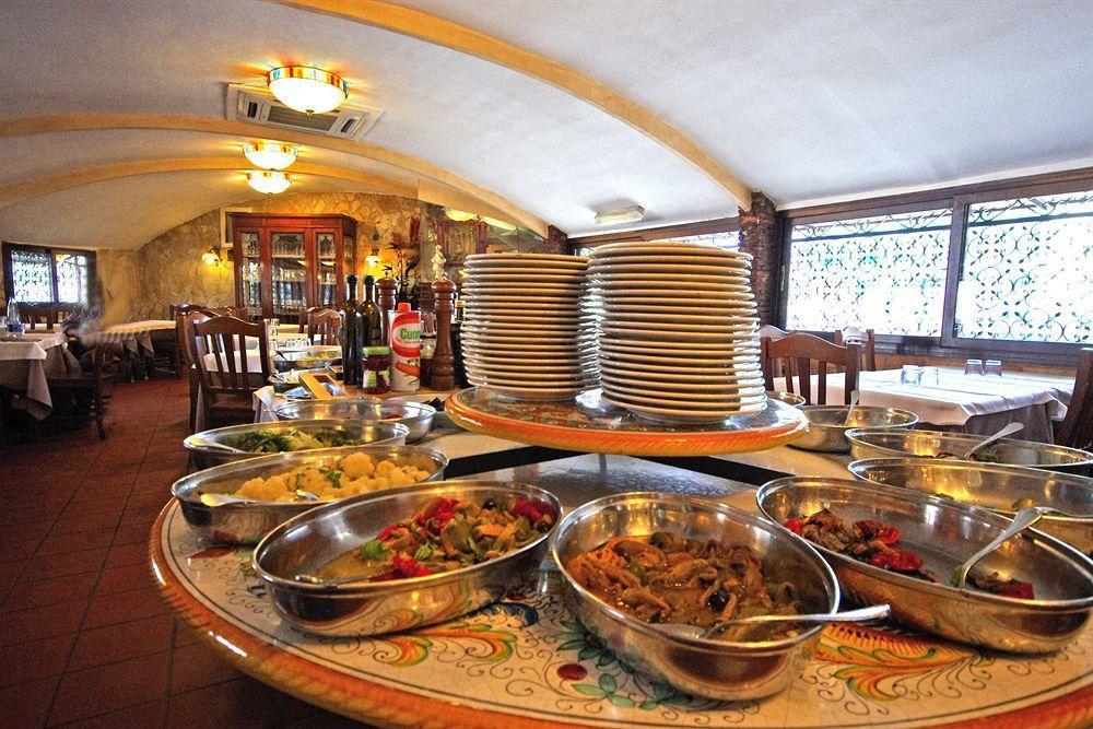 Hotel Clinton Casoria Kültér fotó
