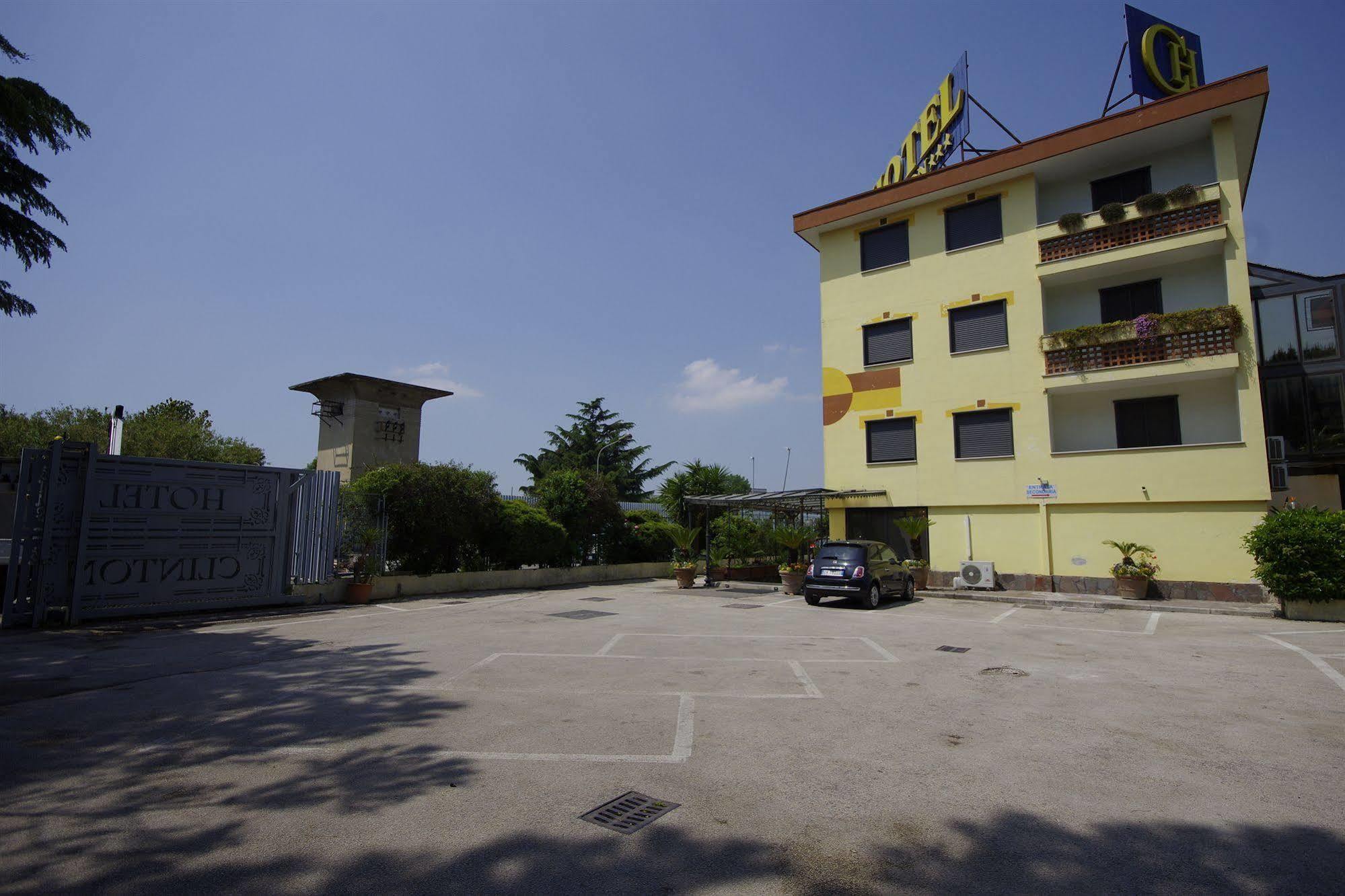 Hotel Clinton Casoria Kültér fotó